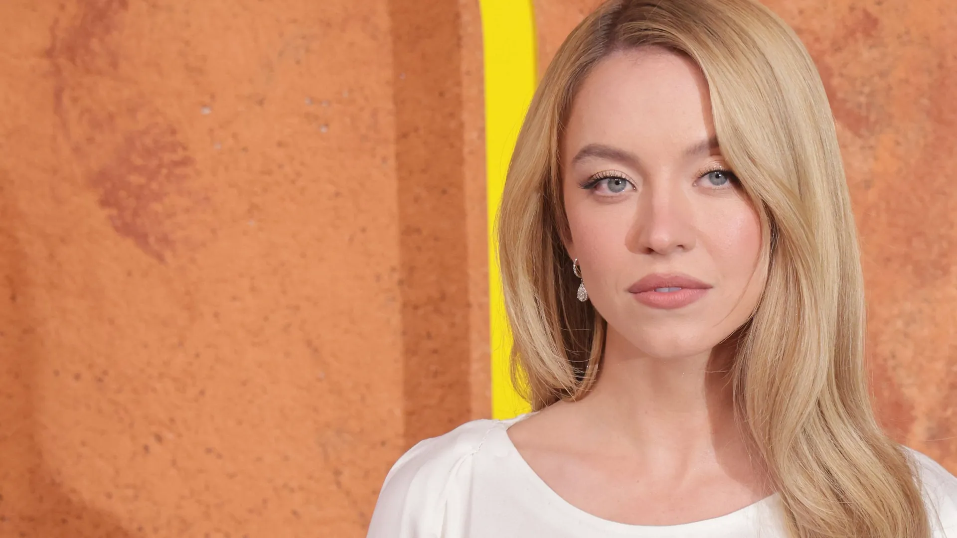 Welche Serien mit Sydney Sweeney sind die besten und warum begeistert sie weltweit so viele Zuschauer?
